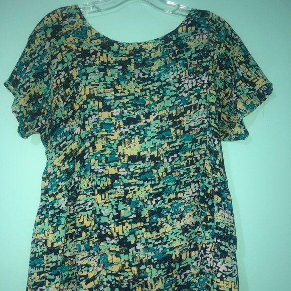 All of these are tops! - Picture 5 of 7